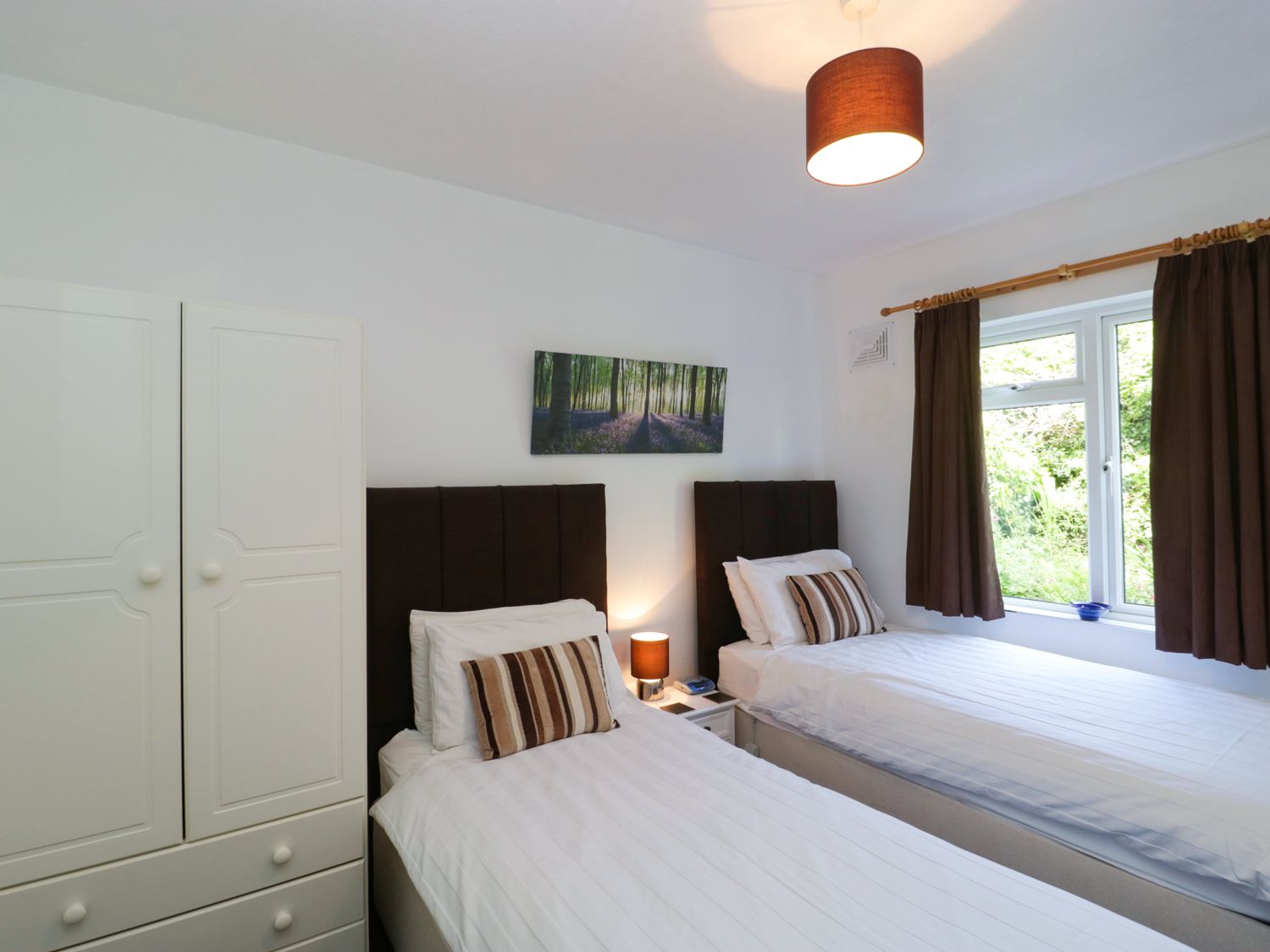 2 Hill View Bungalow, Blandford Forum