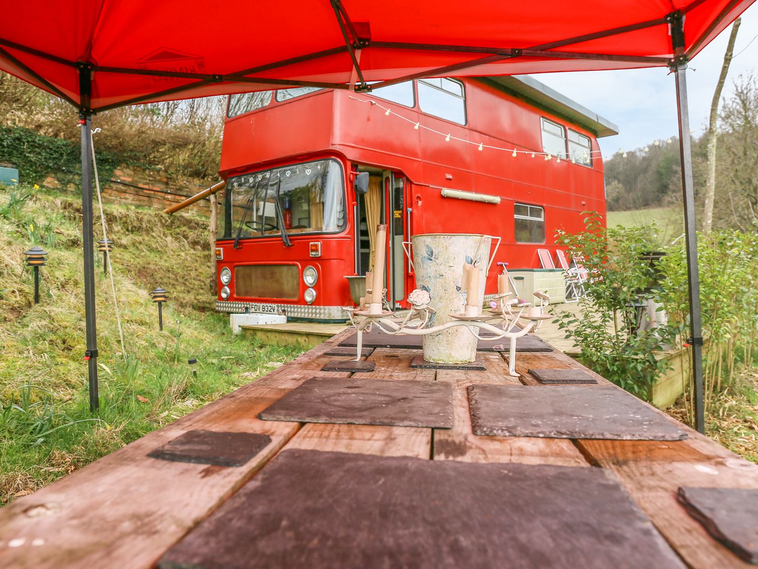 The Red Bus - Winter retreat, Newnham-On-Severn