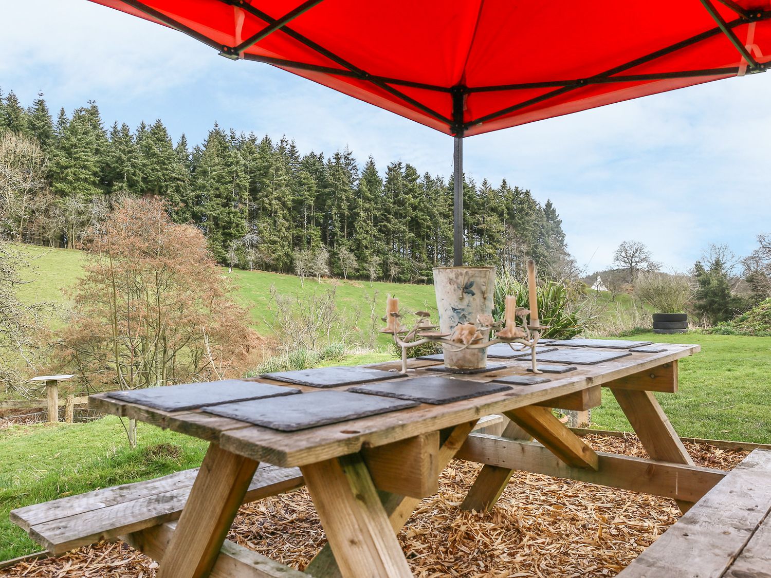 The Red Bus - Winter retreat, Newnham-On-Severn