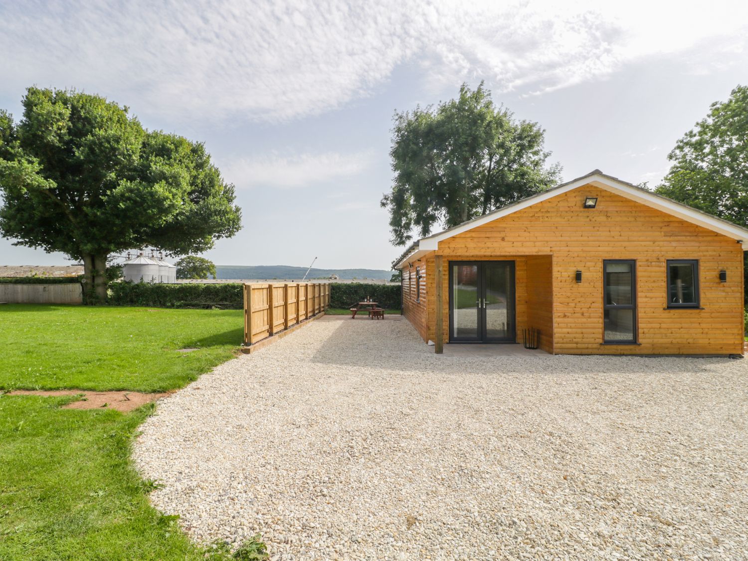 38 Wrington Road, near Congresbury North Somerset England Cottages For Couples, Find