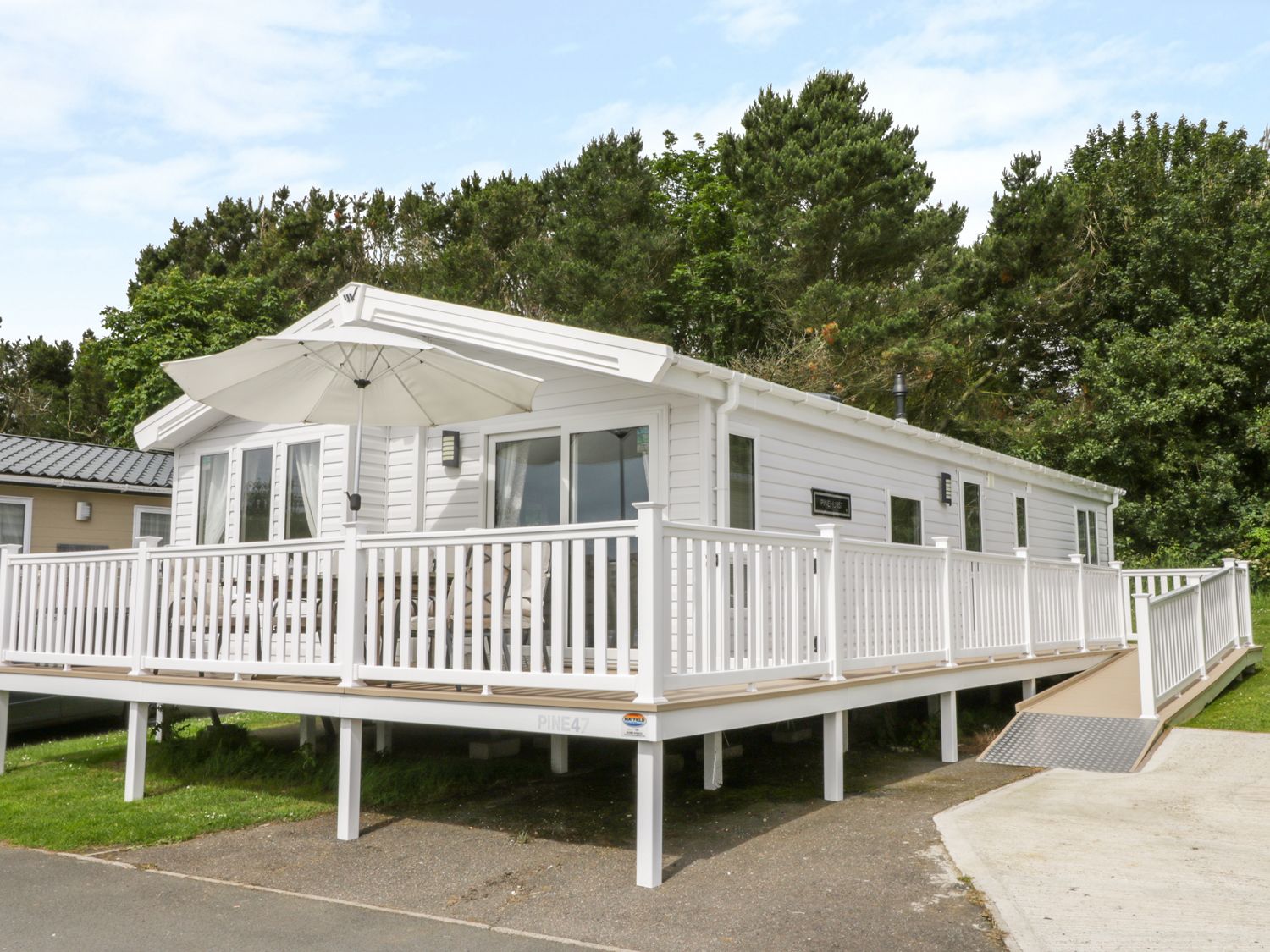 Cayton Pines at Cayton Bay Holiday Park ( Ref 1013485 ) Holiday lodge near Scarborough sleeps 6 guests