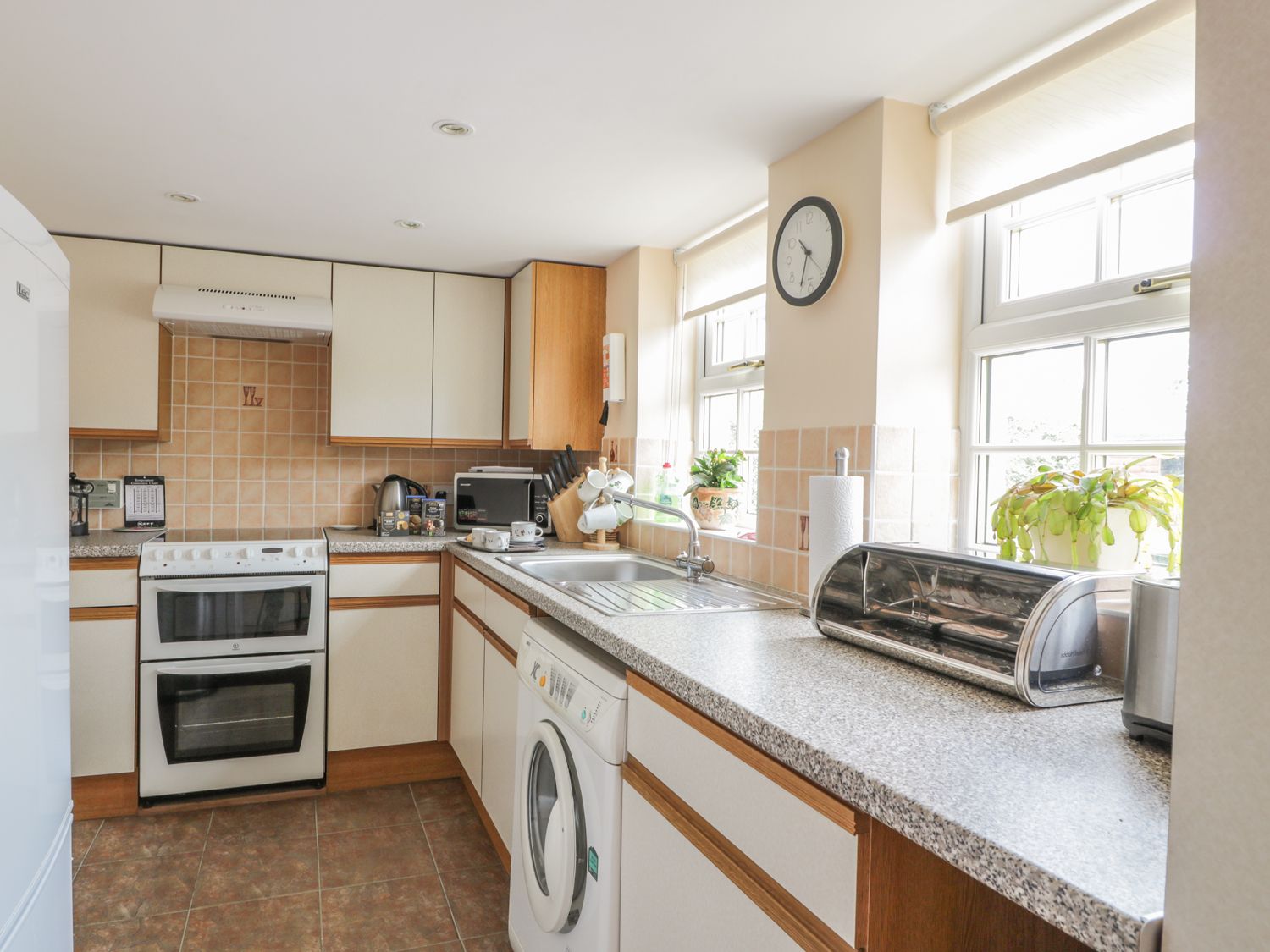 Property photo 6 of 14