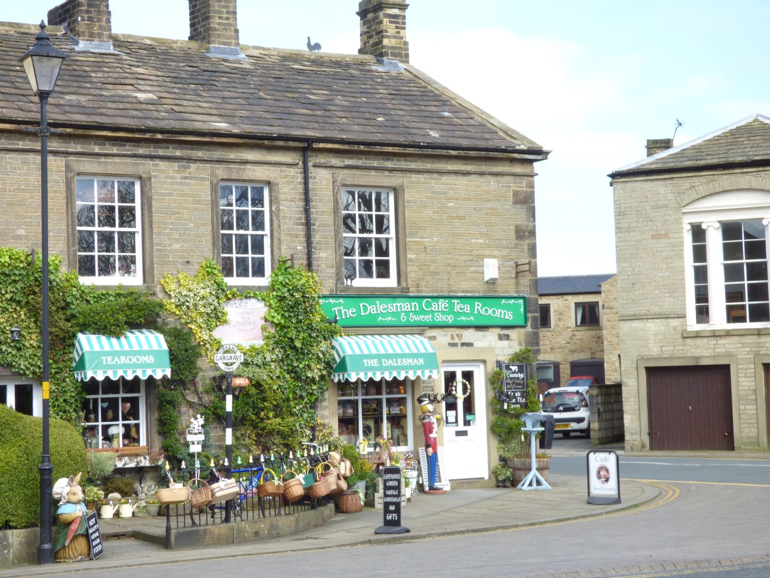 Robin Lodge, Gargrave