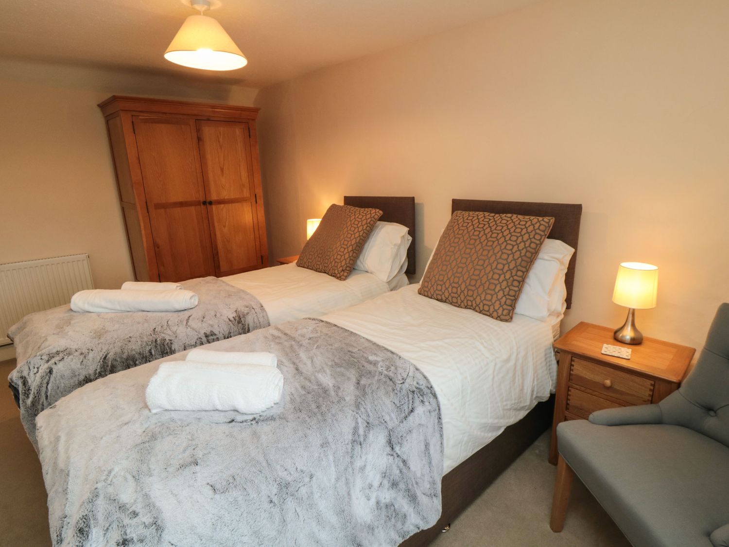 PINE COTTAGE, Snainton 