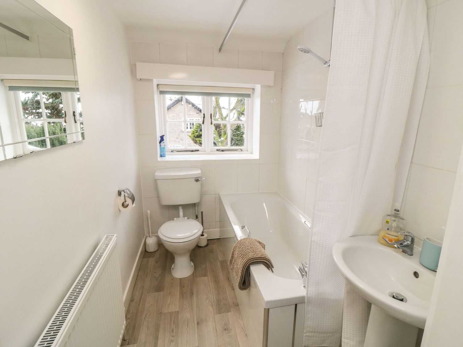 PINE COTTAGE, Snainton 