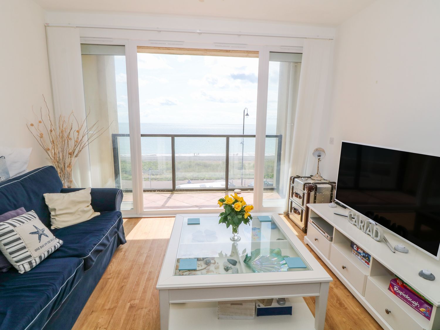 Apartment 14, Pwllheli