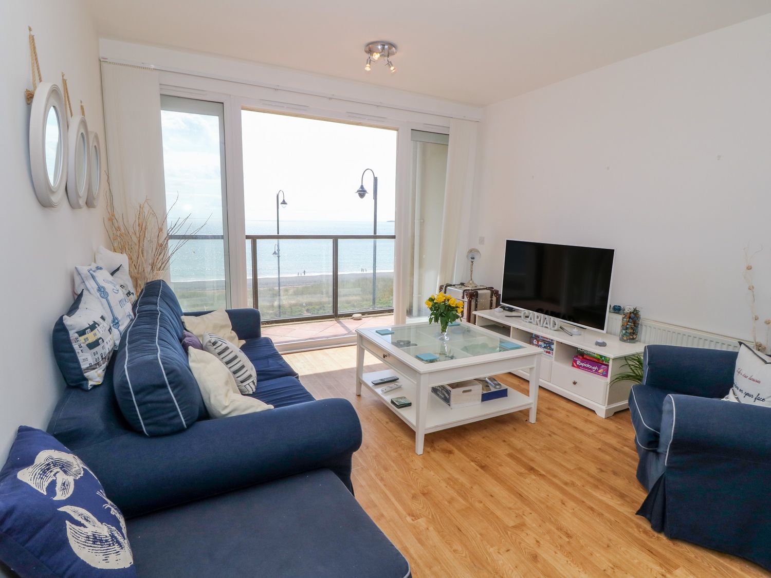 Apartment 14, Pwllheli