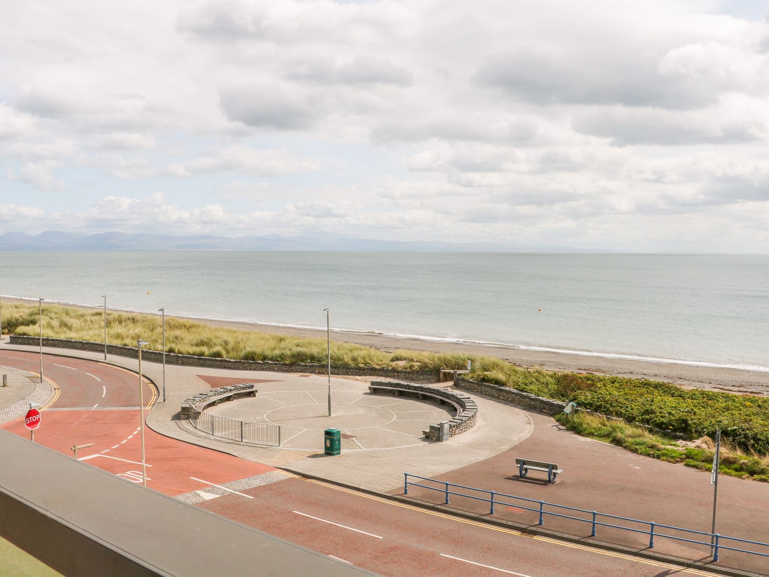 Apartment 14, Pwllheli