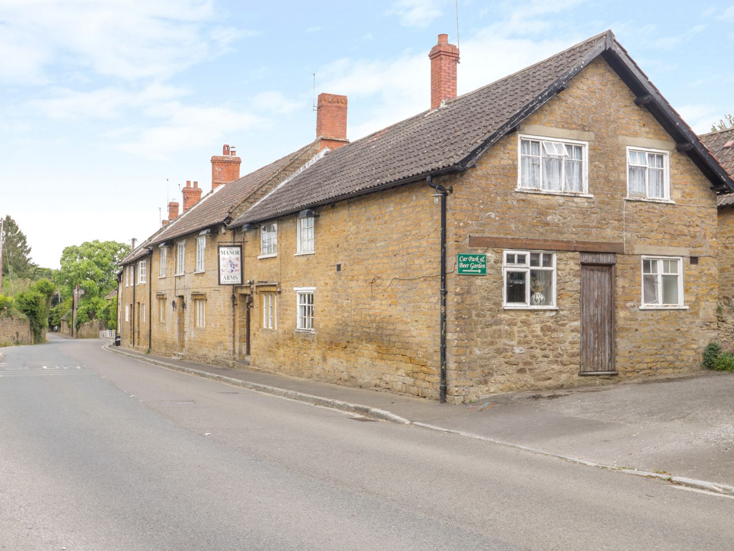 Shaston Cottage, North Perrott Somerset England Cottages For