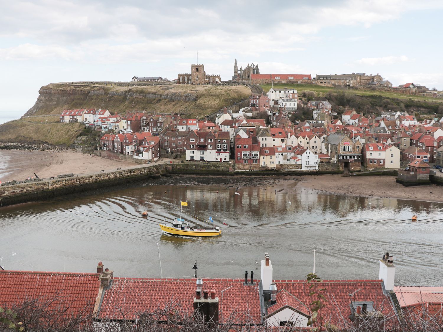Beachfront - North Yorkshire (incl. Whitby) - 1015683 - photo 1
