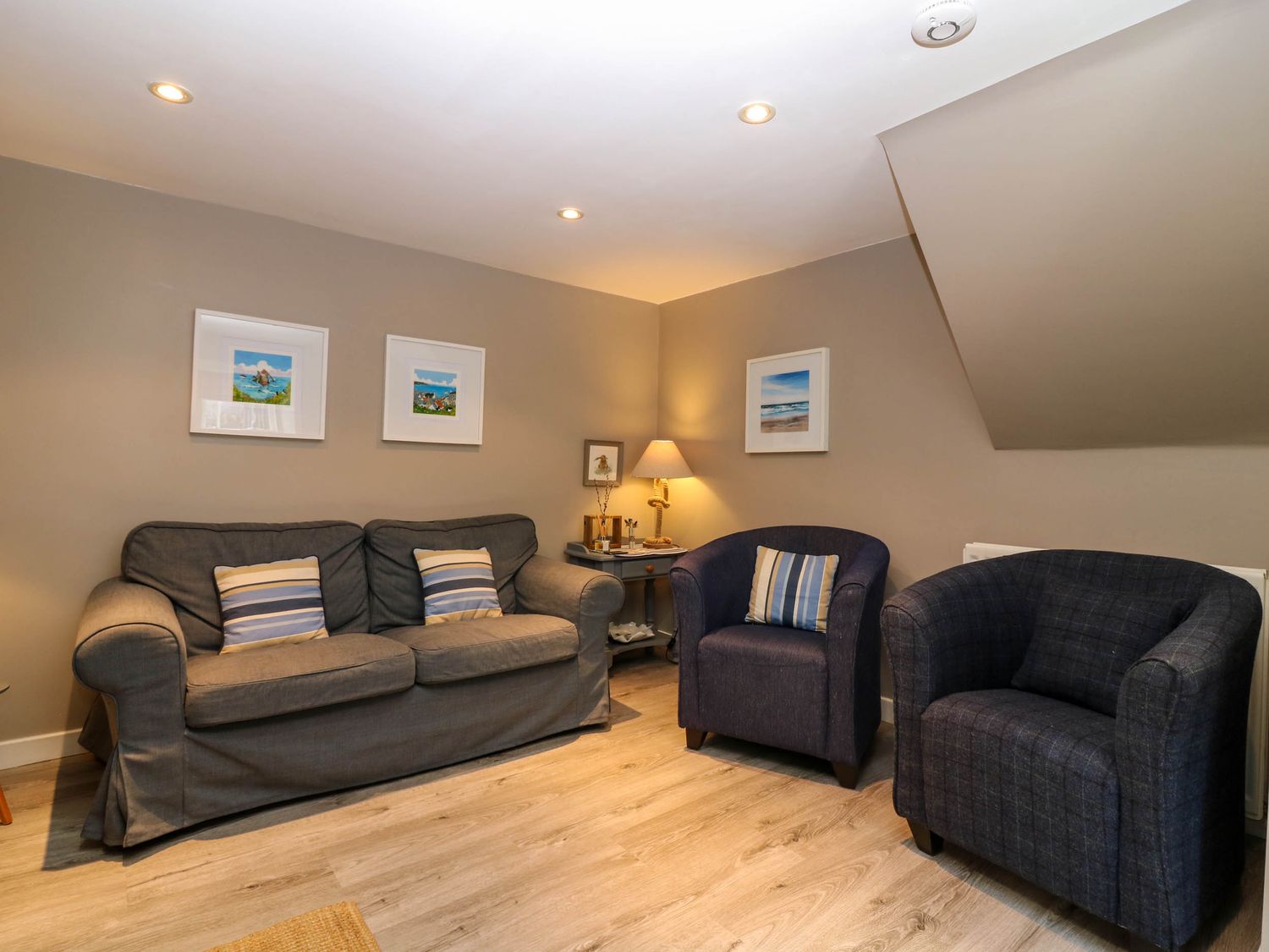 61 Seatown, Cullen