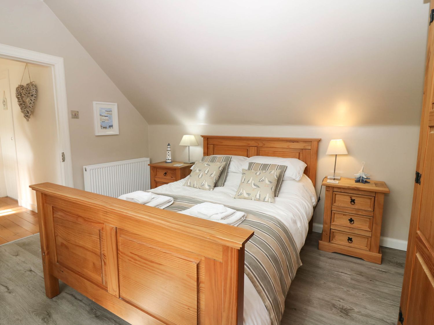 61 Seatown, Cullen