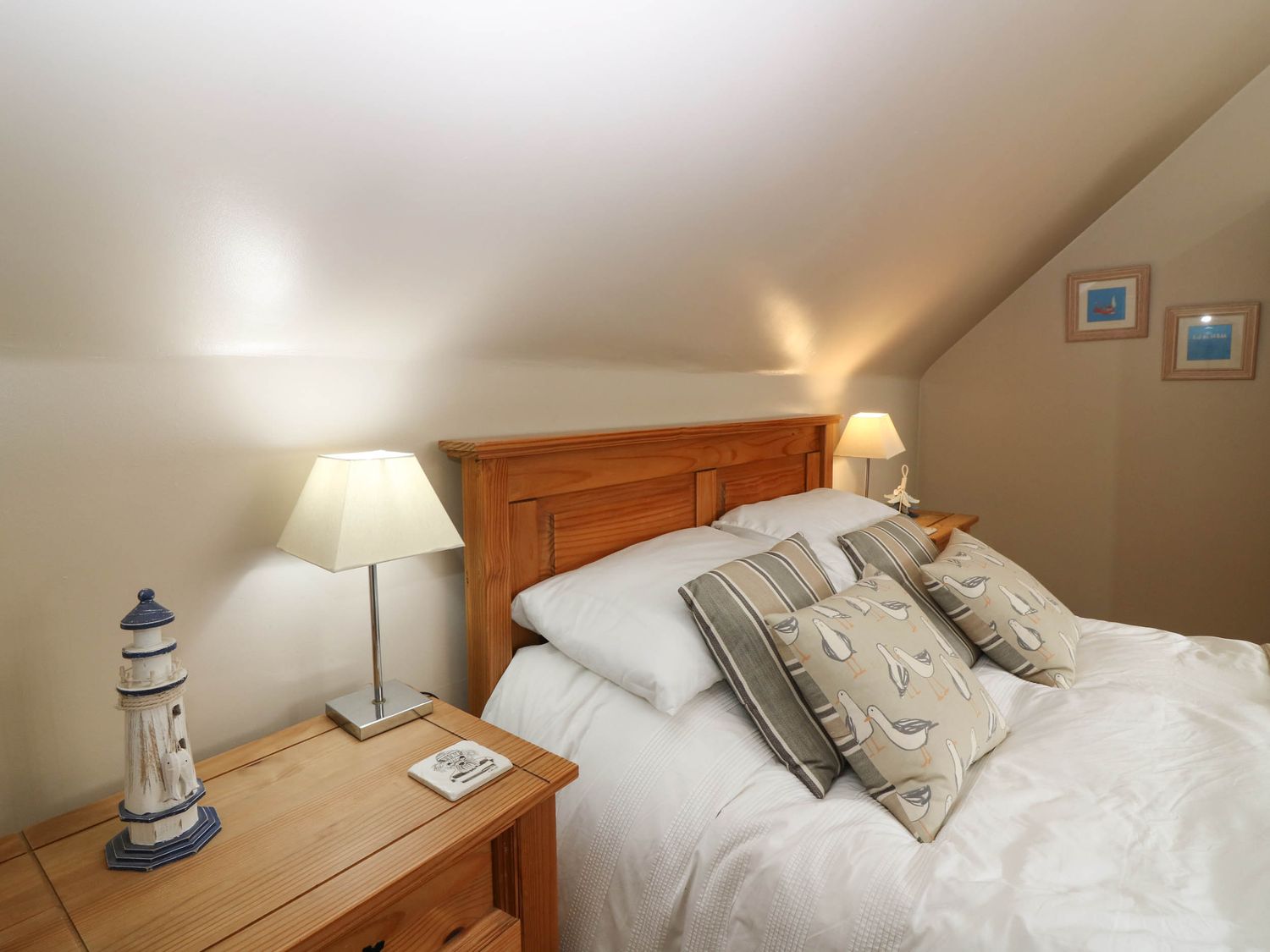 61 Seatown, Cullen