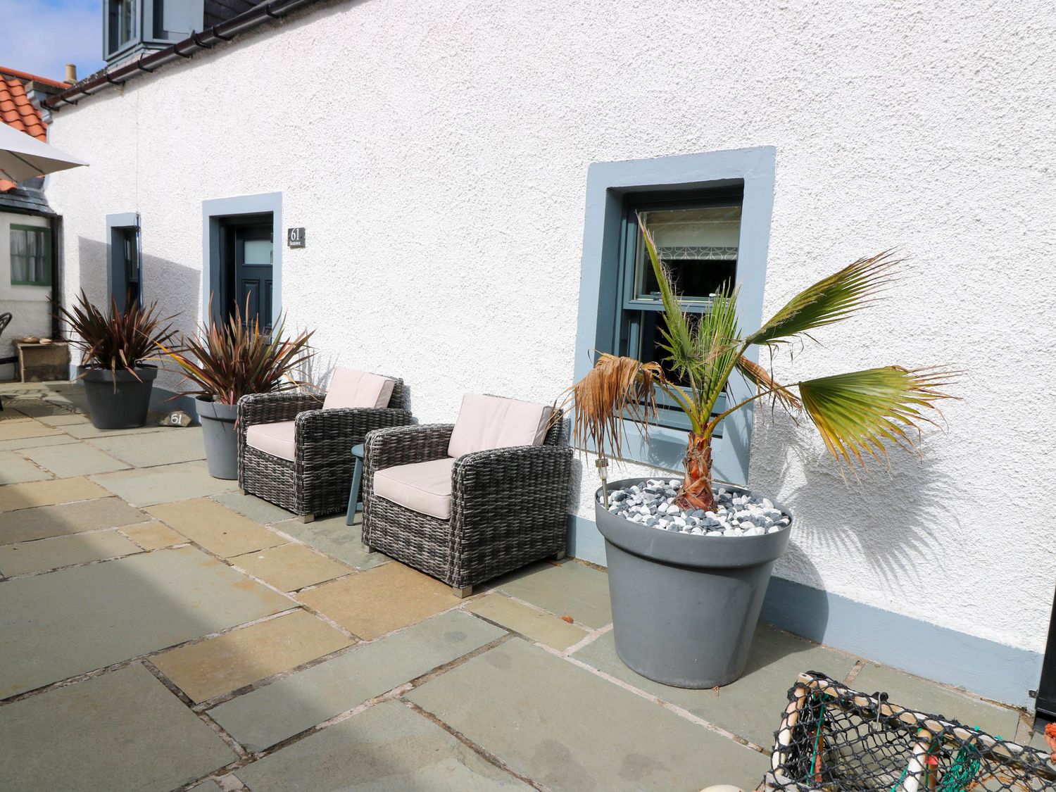 61 Seatown, Cullen