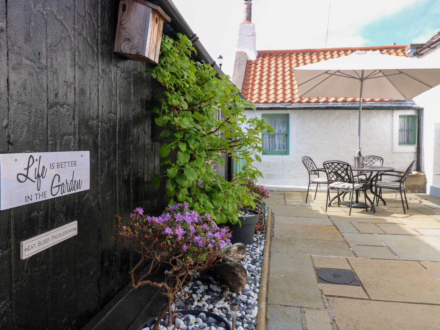 61 Seatown, Cullen