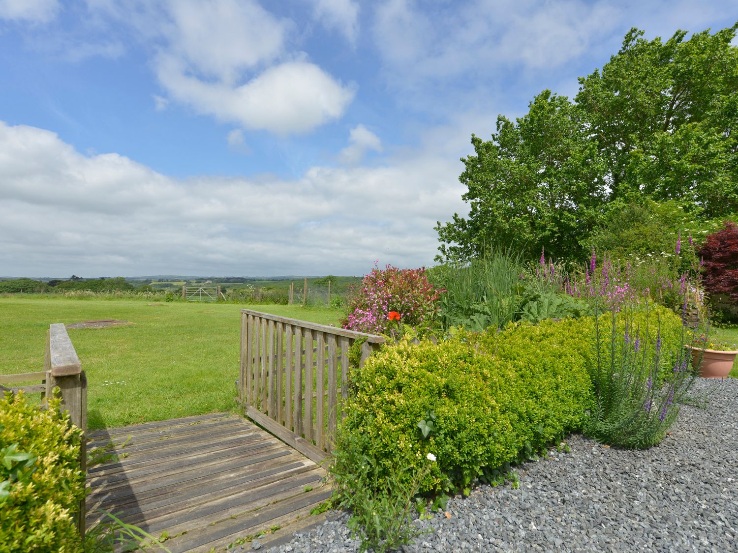 Valley View, Mawgan