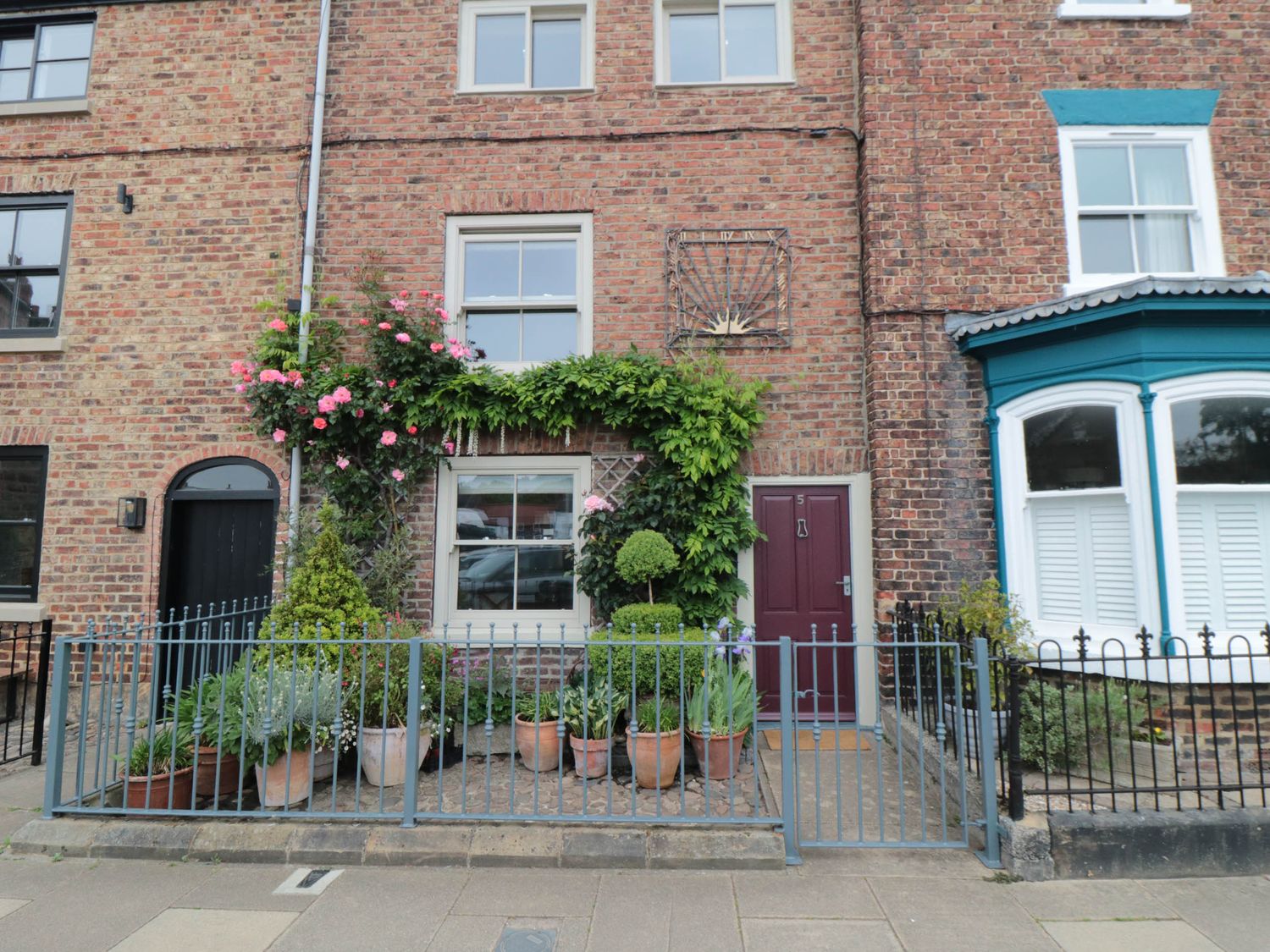 5 College Square, Stokesley