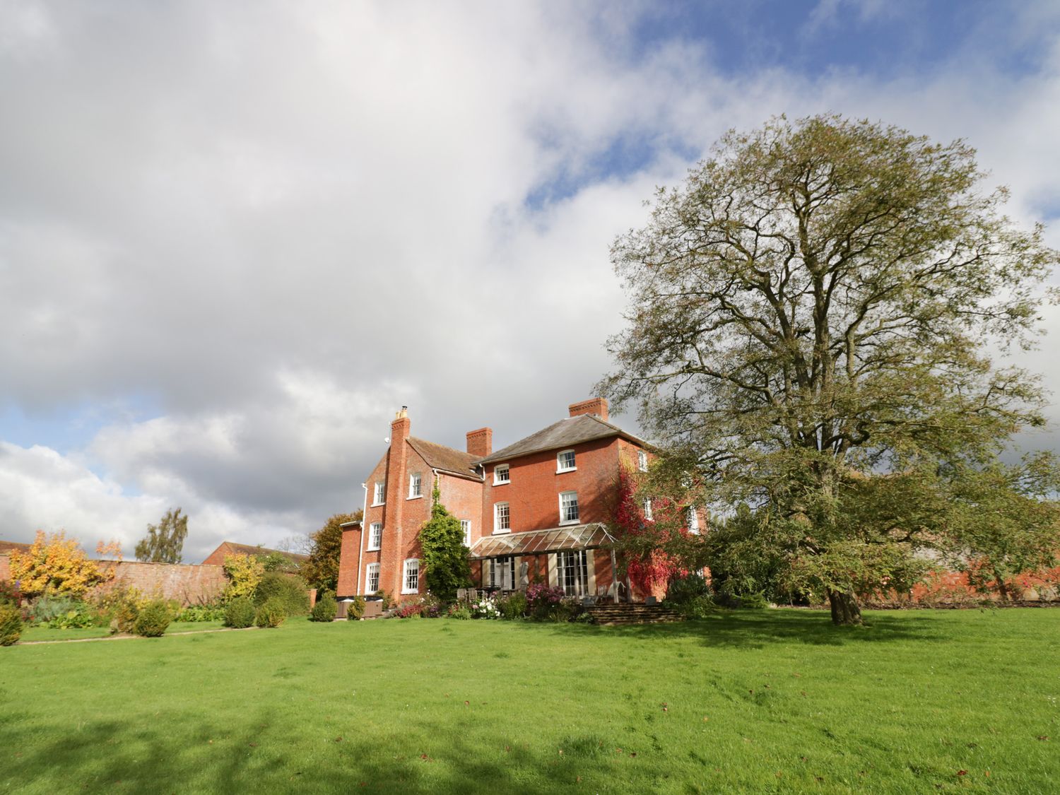 Hilltop House | Tenbury Wells | Hill Top | Self Catering Holiday Cottage