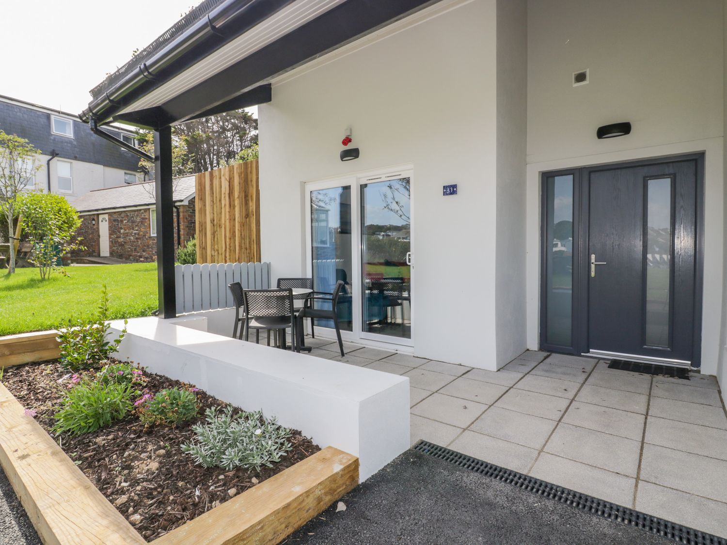 31 Garden Villas, Porth