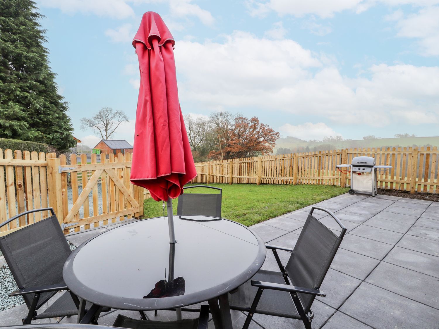 Cut Moch, Plas Moelfre Hall Barns, Llanrhaeadr-Ym-Mochnant