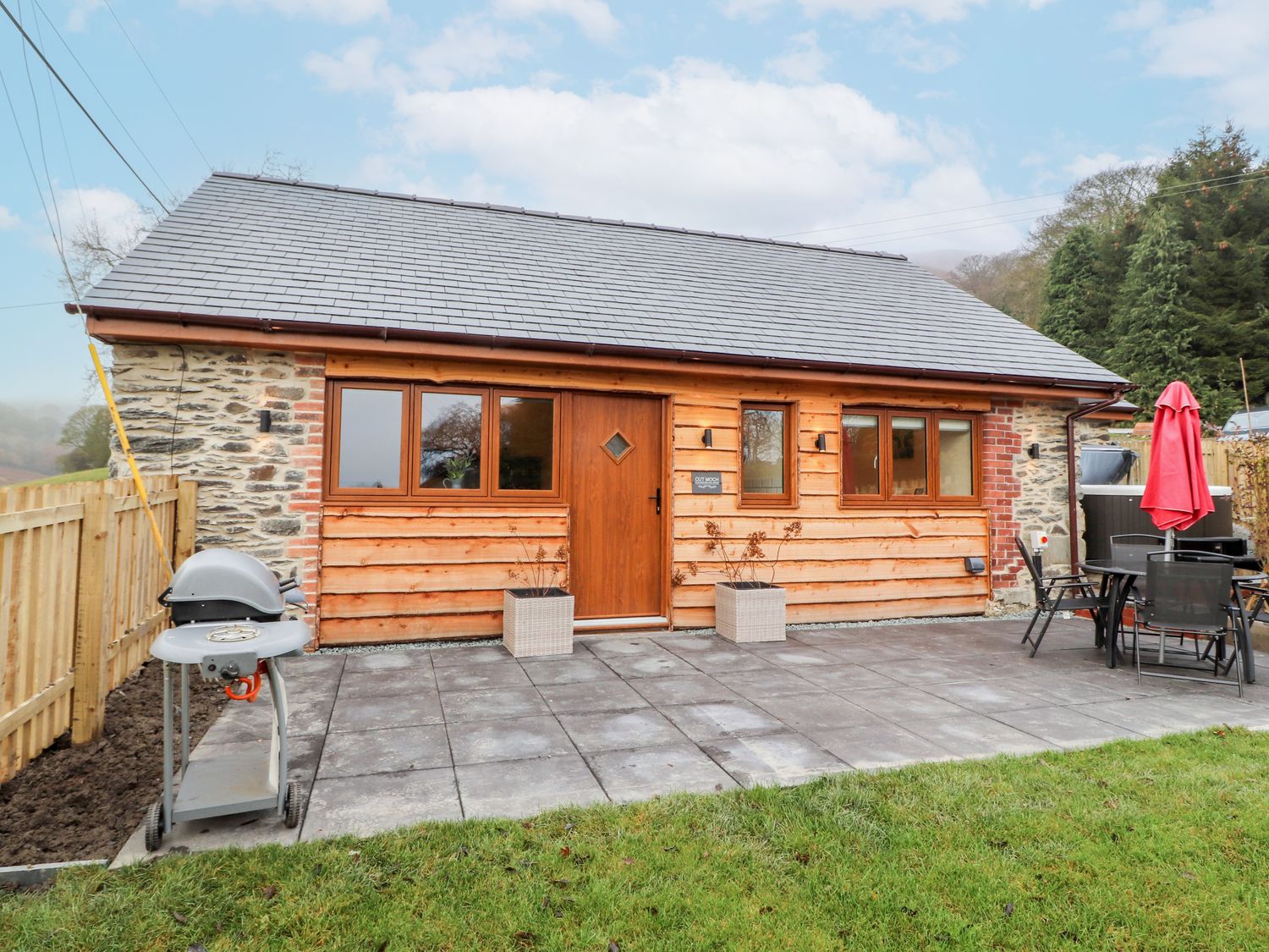 Cut Moch, Plas Moelfre Hall Barns, Llanrhaeadr-Ym-Mochnant
