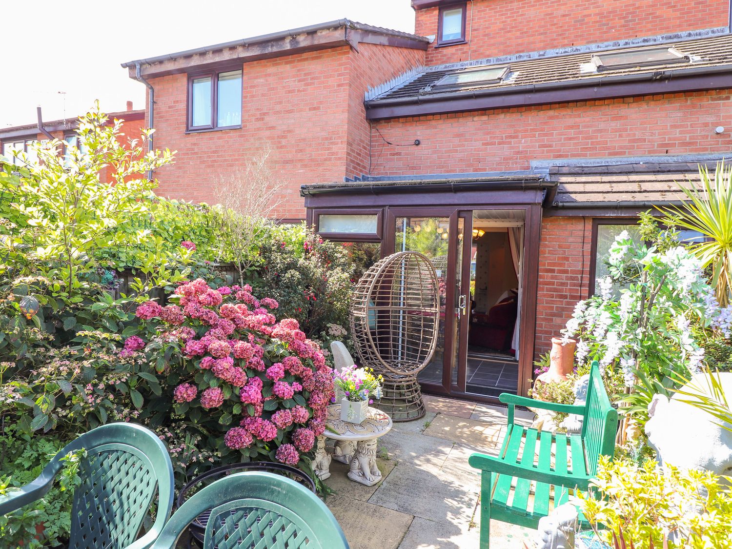 The Little Hideaway, Fleetwood Lancashire England Cottages For