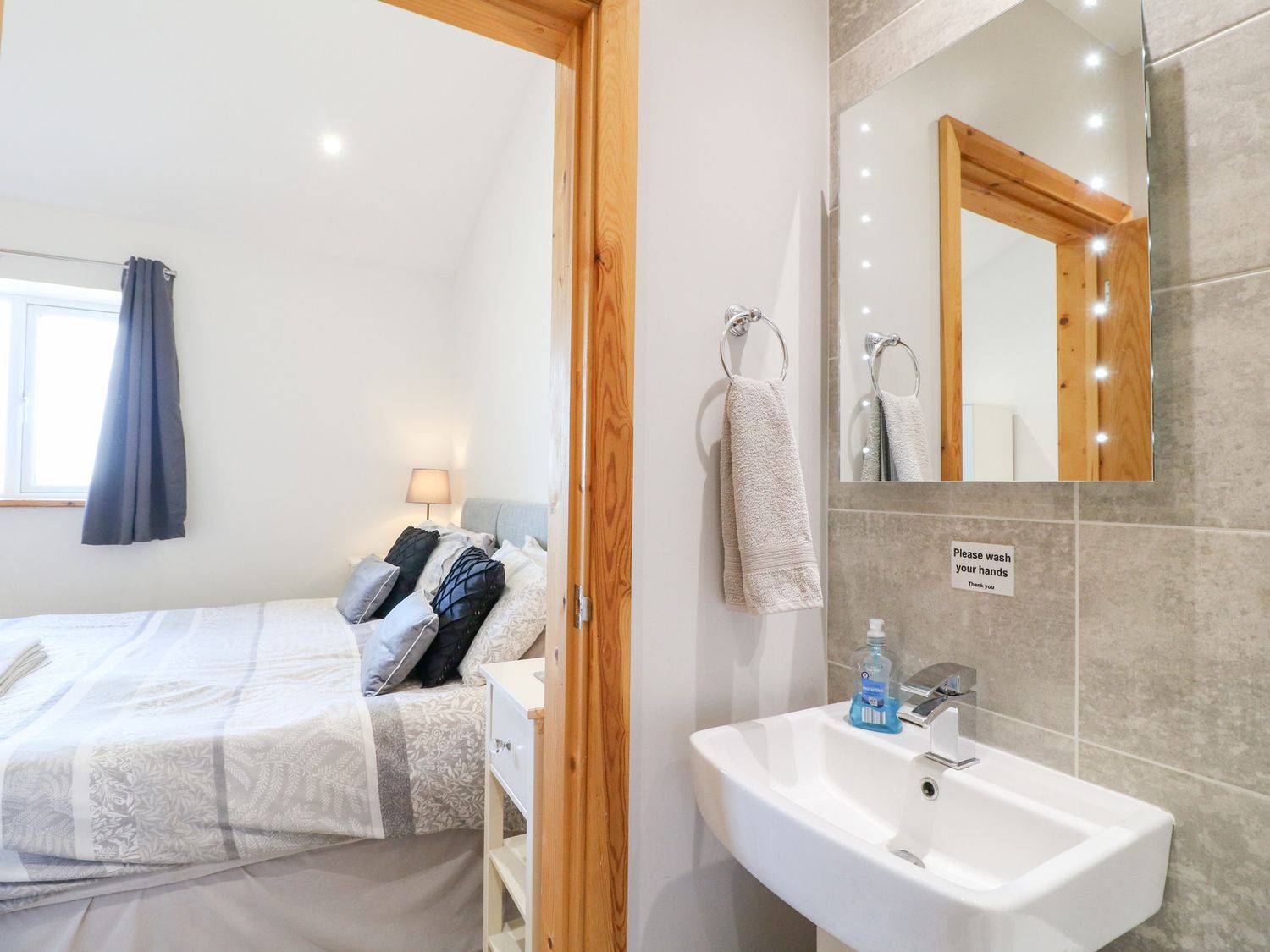 Mandarin Cottage, Melton Mowbray