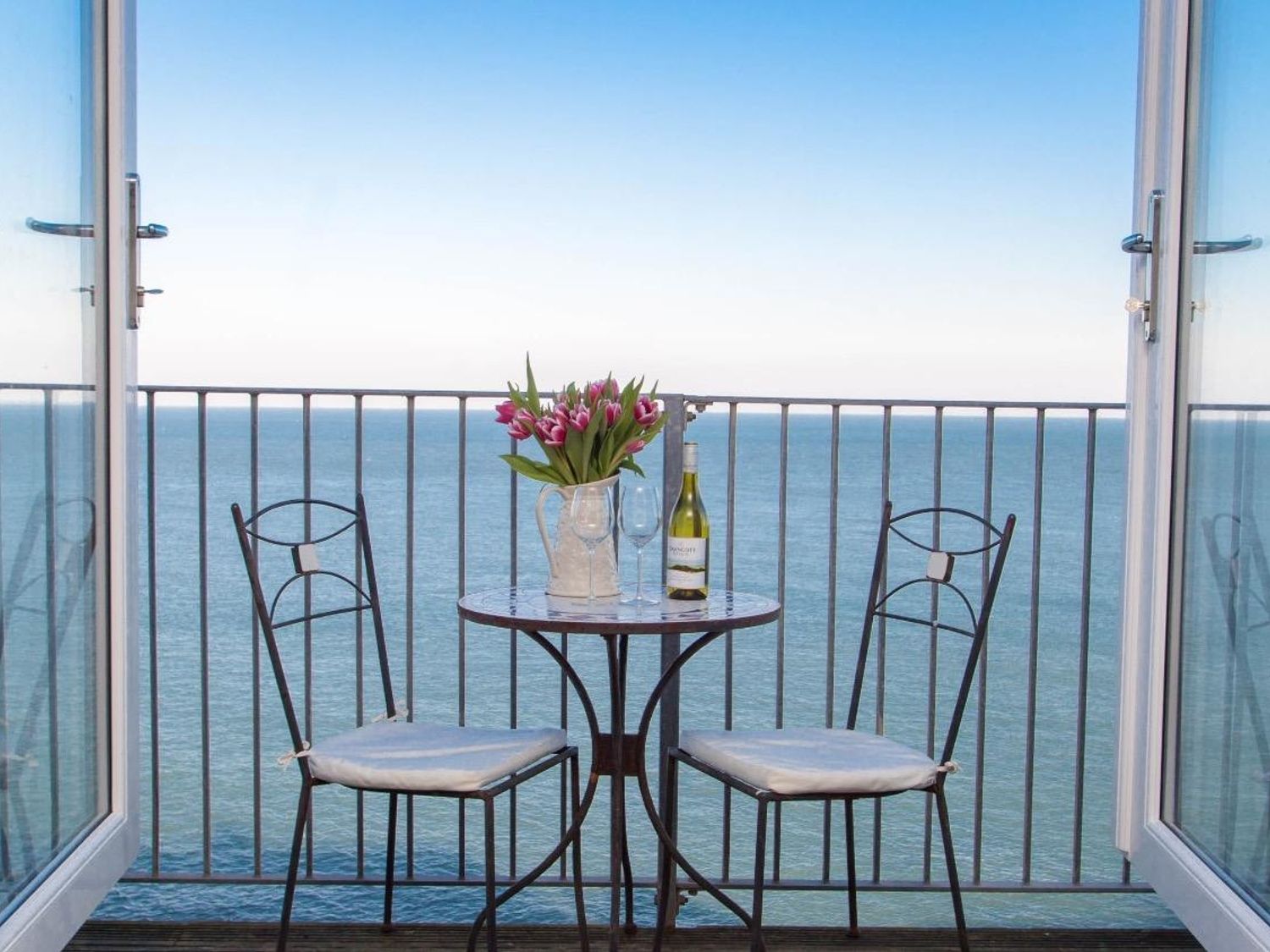 9 Oceanside Apartments, Ilfracombe