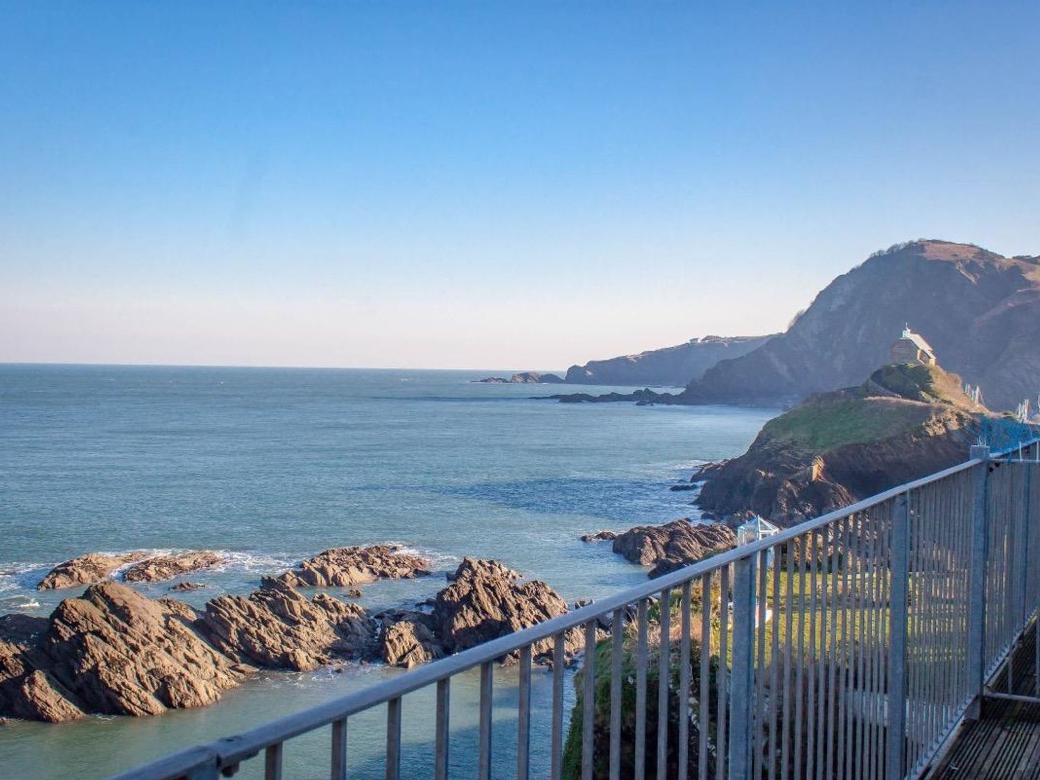 9 Oceanside Apartments, Ilfracombe