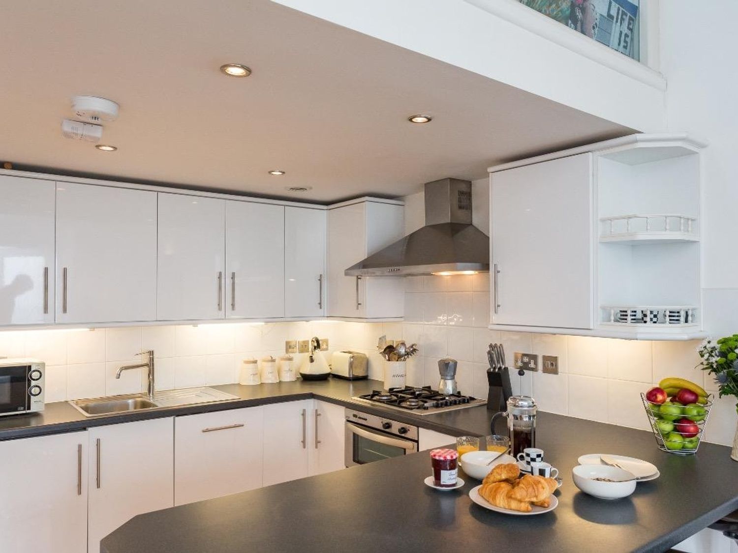 9 Oceanside Apartments, Ilfracombe