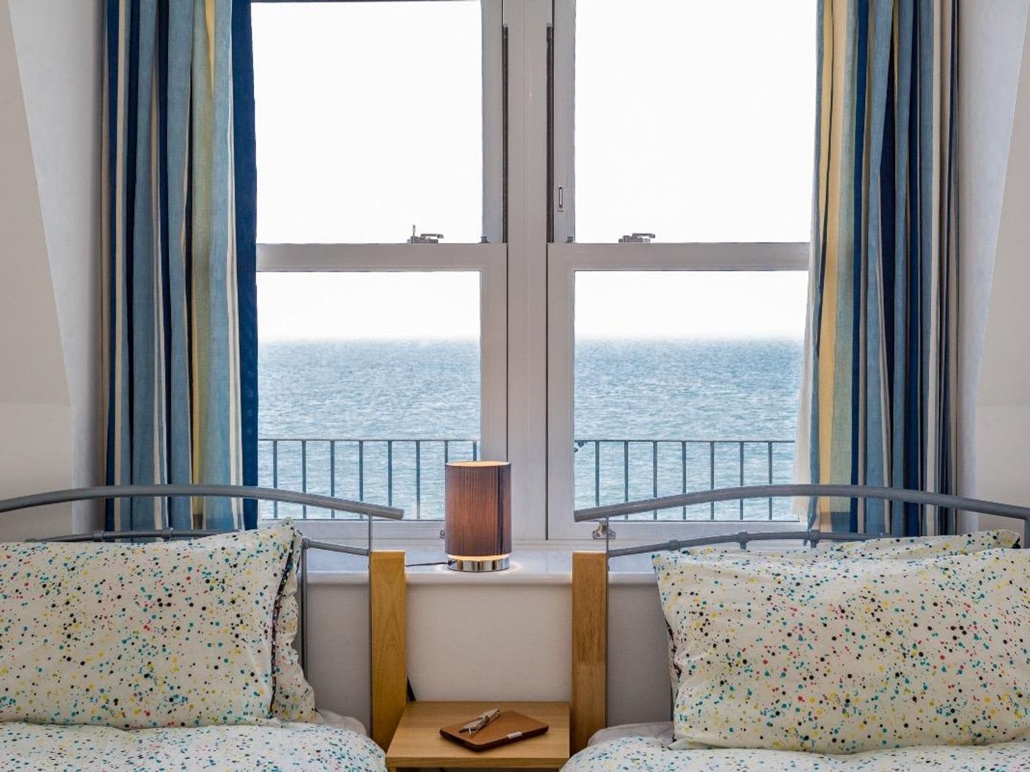 9 Oceanside Apartments, Ilfracombe