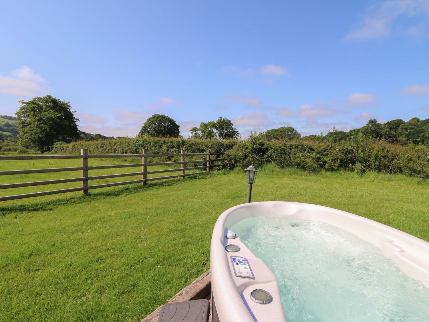 Bwthyn Bach Brefi, Llanddewi-Brefi