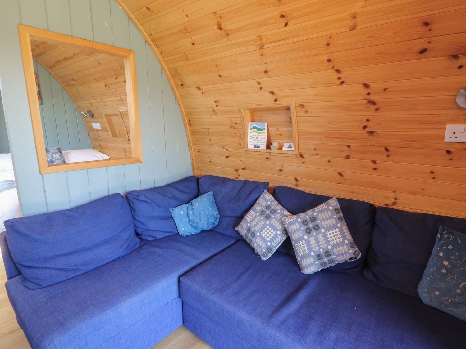Bwthyn Bach Brefi, Llanddewi-Brefi