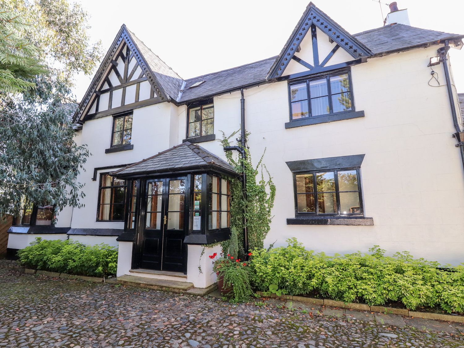 Mickle Trafford Manor Chester Mickle Trafford Self Catering