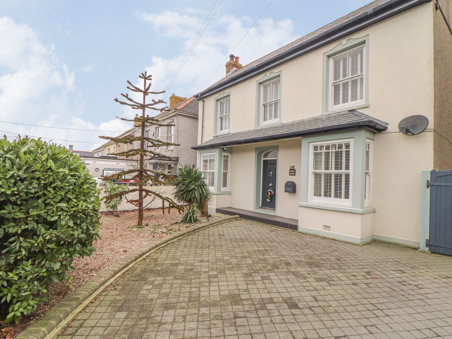 Aubrey House Four Lanes Self Catering Holiday Cottage