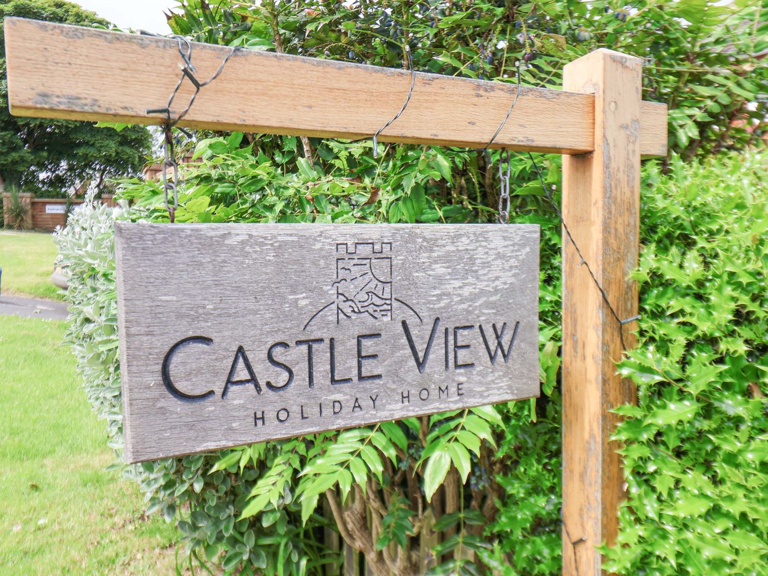 Castle View, Burniston