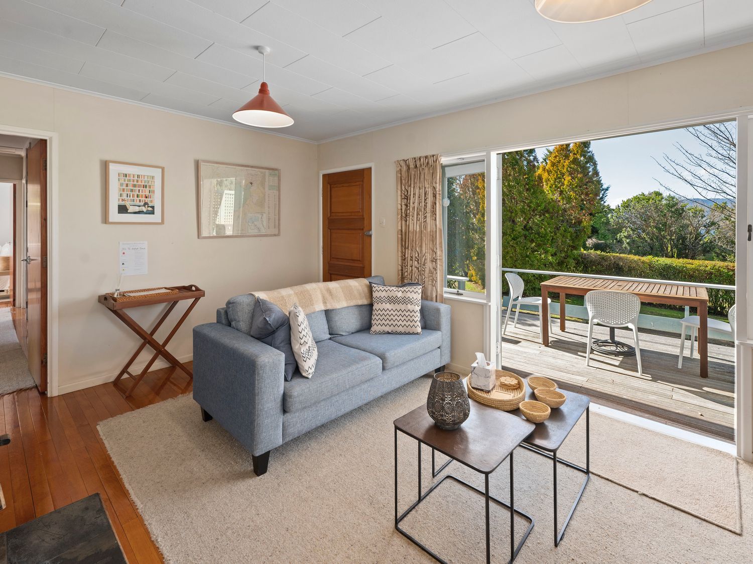 Te Kopua - Acacia Bay Holiday Home                     photo 2
