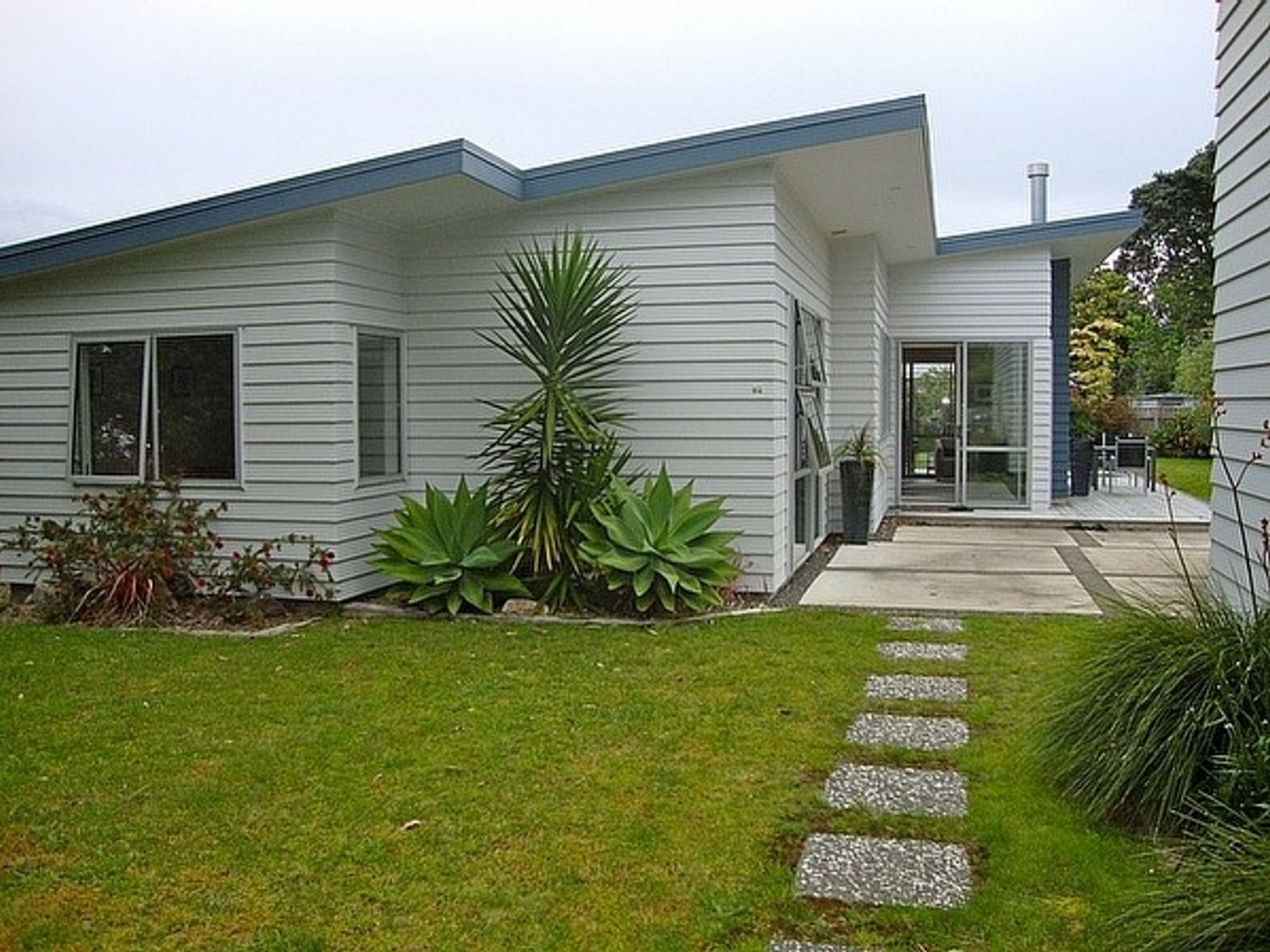 Relax at Cooks - Cooks Beach Holiday Home -  - 1029896 - photo 1