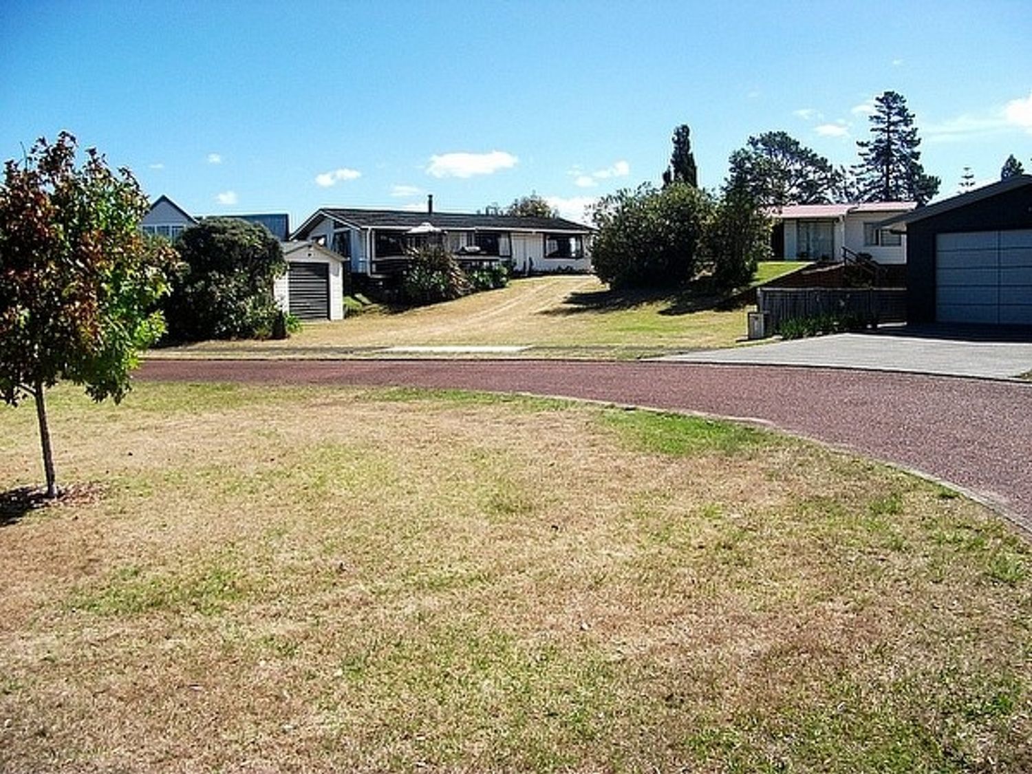 Relax at Pauanui - Pauanui Holiday Home                     photo 21