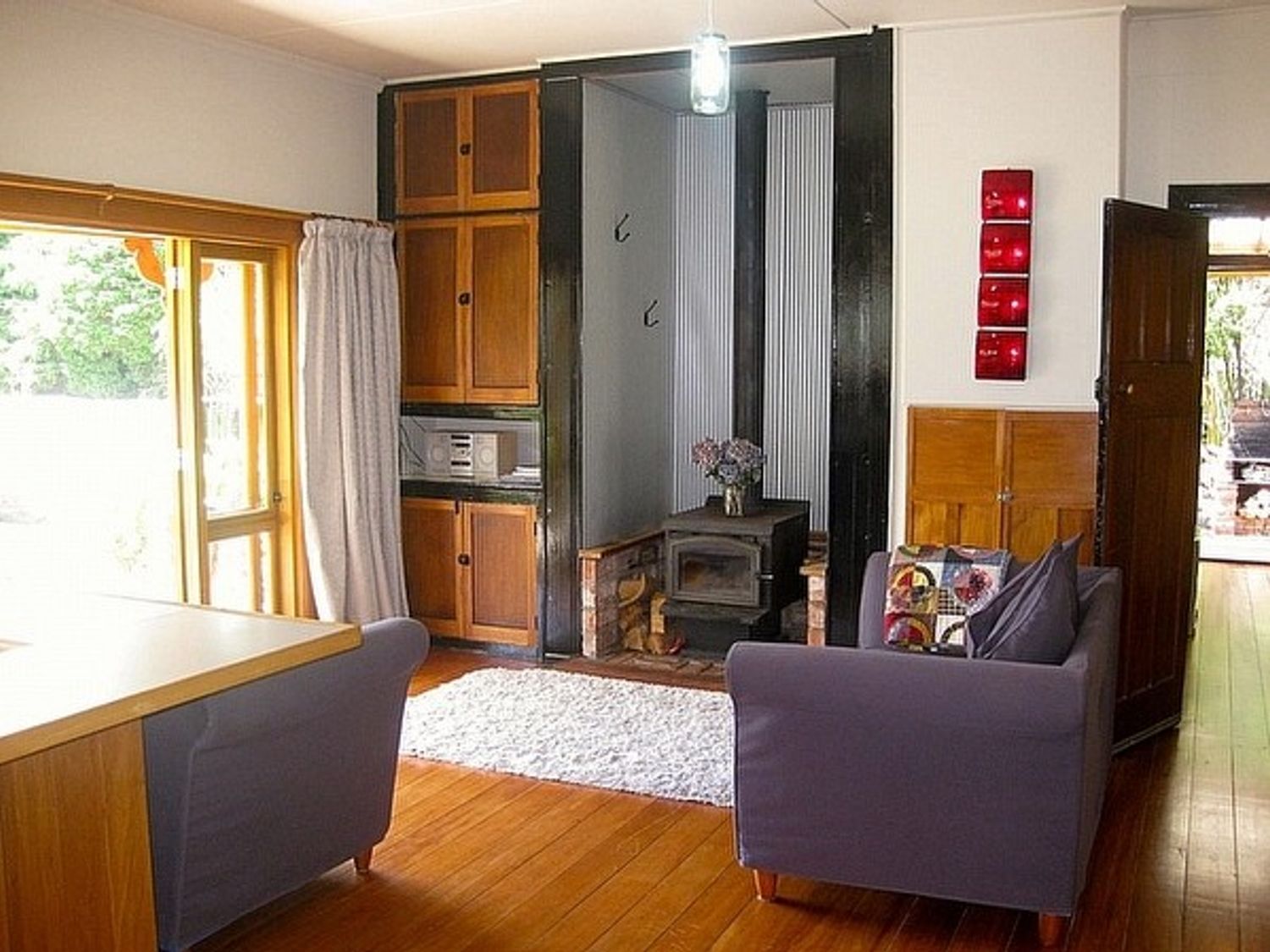 The Ski House on Miharo - Rangataua Holiday Home                     photo 2