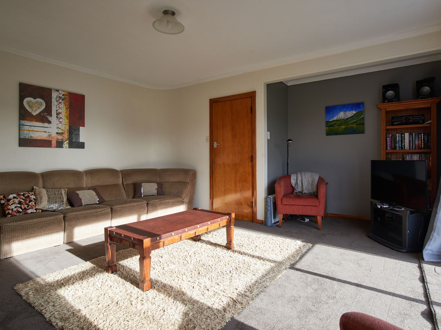 The Field House - Ohakune Holiday Home                     photo 2