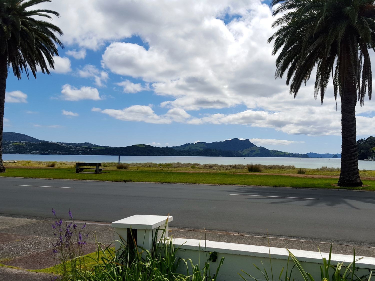 Bach at The Beach - Whitianga Holiday Home -  - 1030481 - photo 1