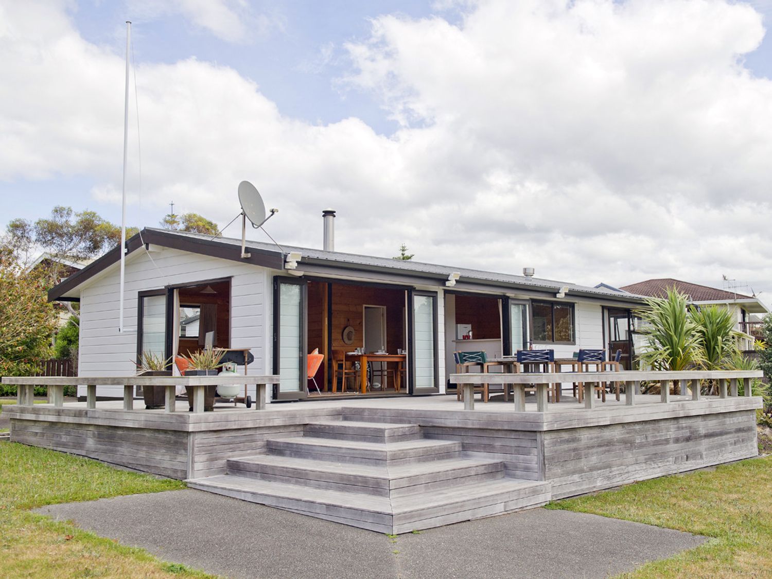 Pretty in Pauanui - Pauanui Holiday Home -  - 1031071 - photo 1