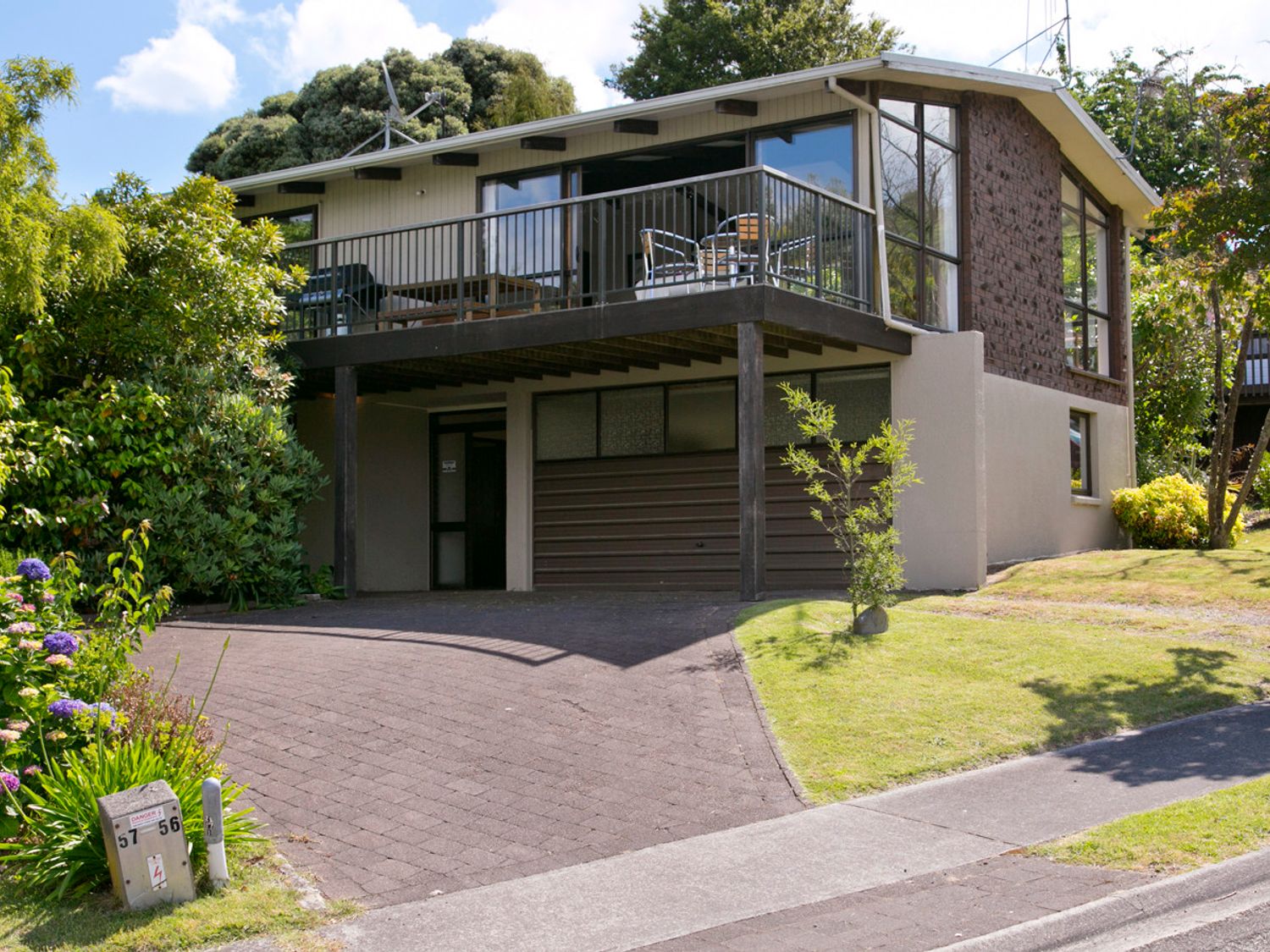 Acacia View at No. 3 - Acacia Bay Holiday Home                     photo 2