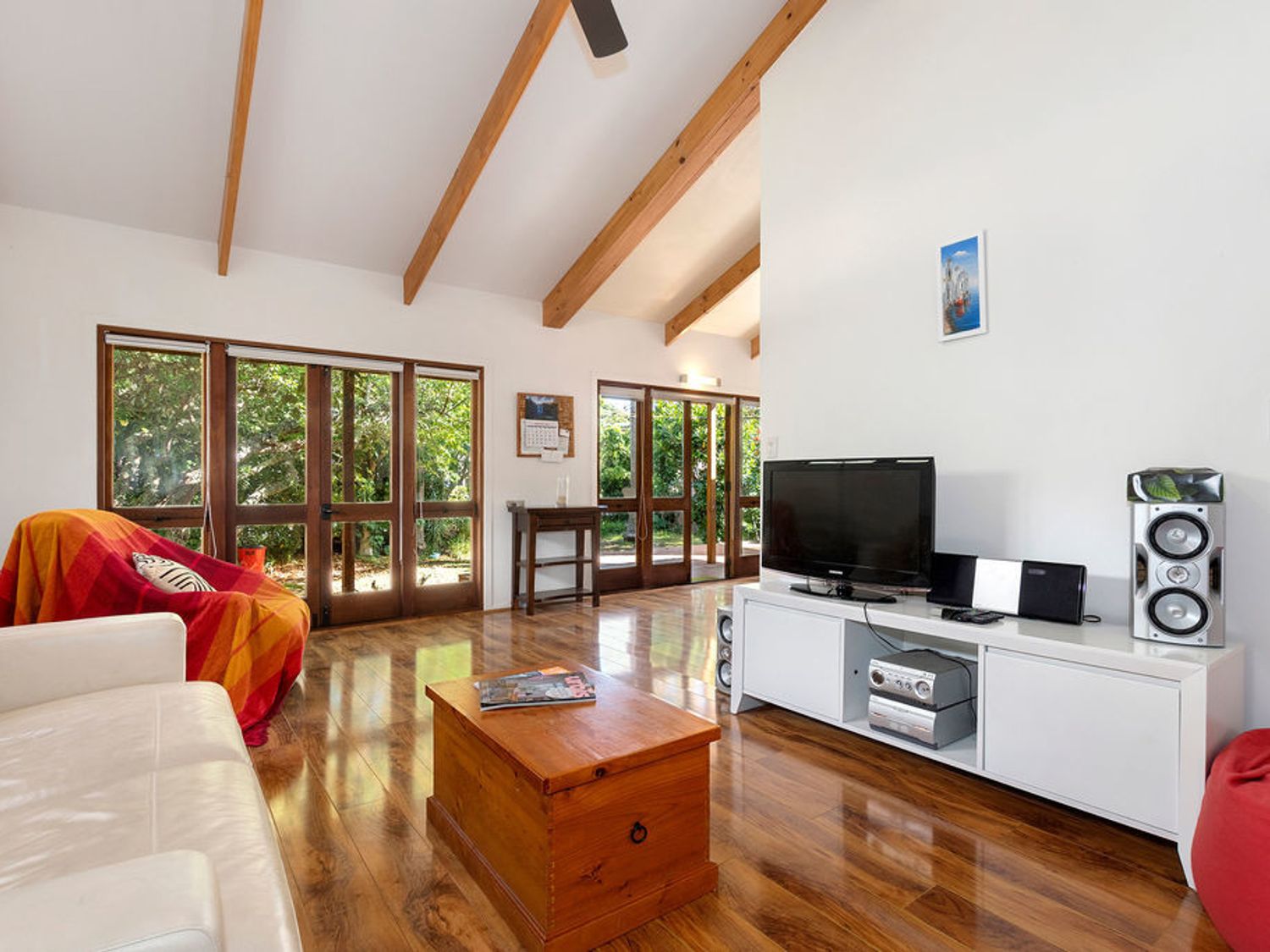 Matapouri Hideaway - Matapouri Holiday Home                     photo 2