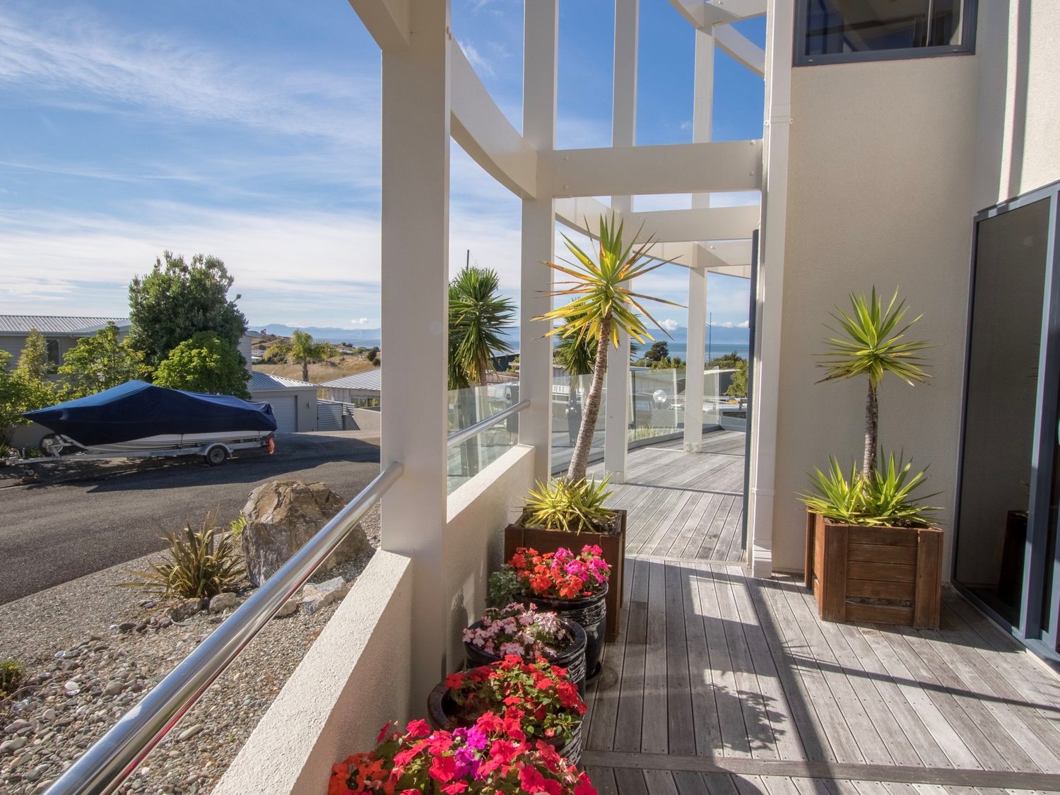 Sun, Sea, Sensational - Kaiteriteri Holiday Home                     photo 25