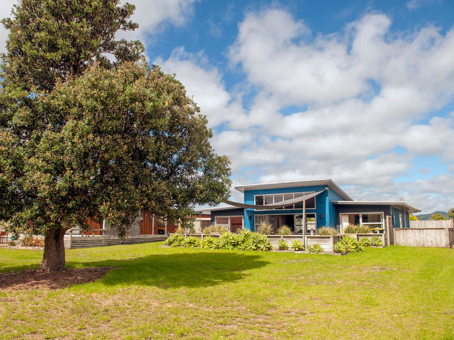 Sands Beach House - Matarangi Holiday Home                     photo 21