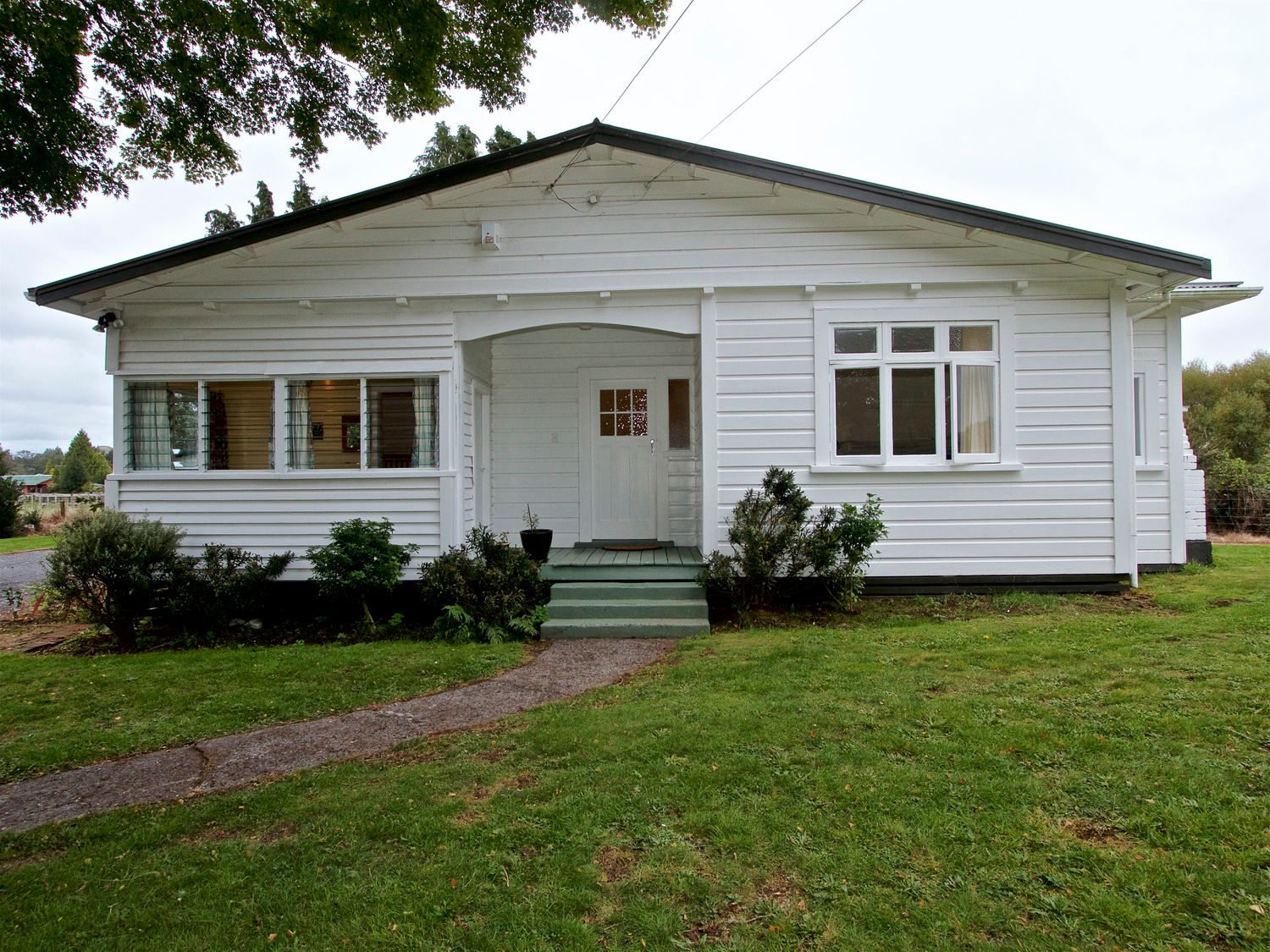 St Marys Vicarage Retreat - Raetihi Holiday Home                     photo 24