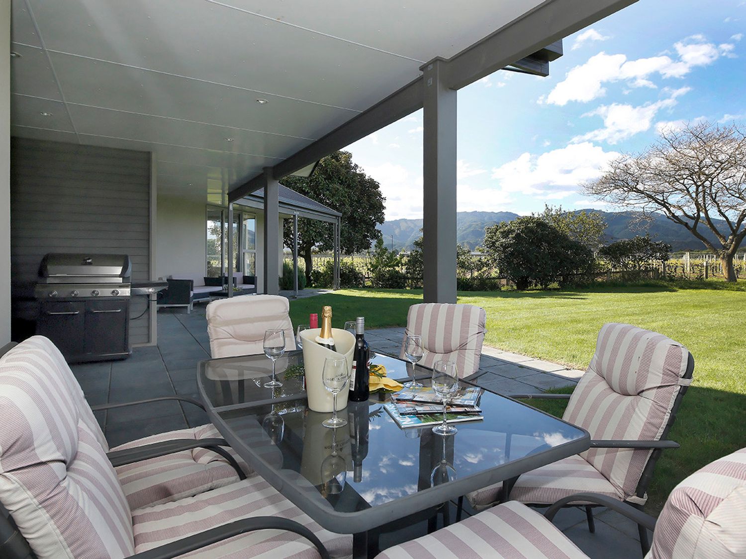 Marlborough Magic - Rapaura Holiday Home                     photo 2