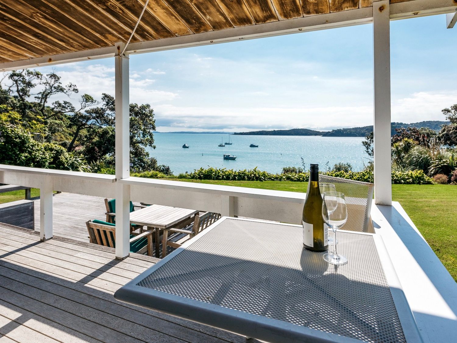 Peaceful Picnic Bay - Surfdale Holiday Home -  - 1031753 - photo 1